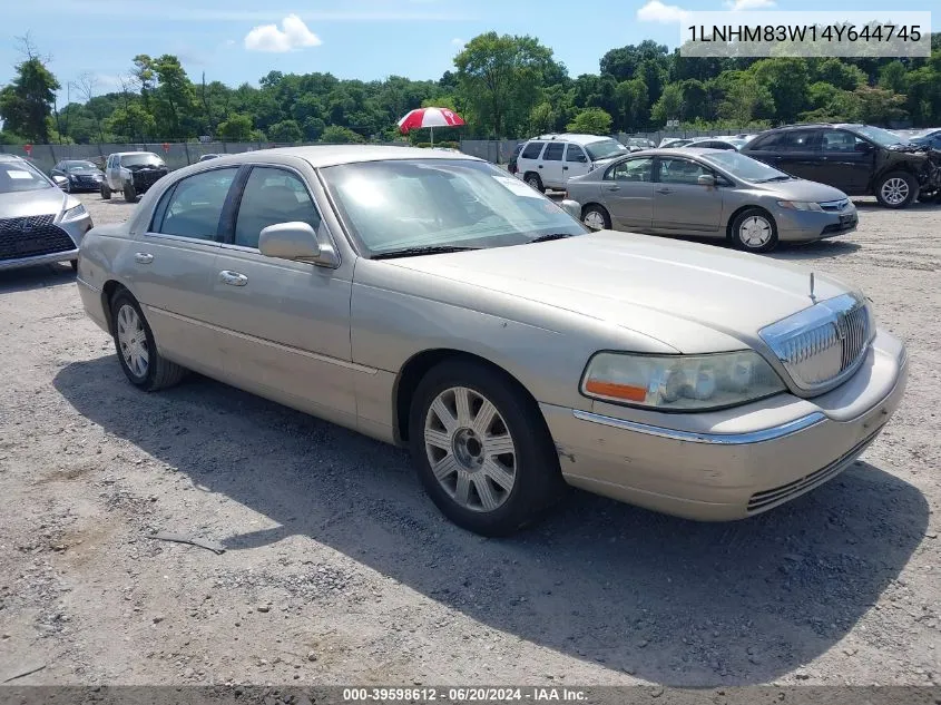 2004 Lincoln Town Car Ultimate VIN: 1LNHM83W14Y644745 Lot: 39598612