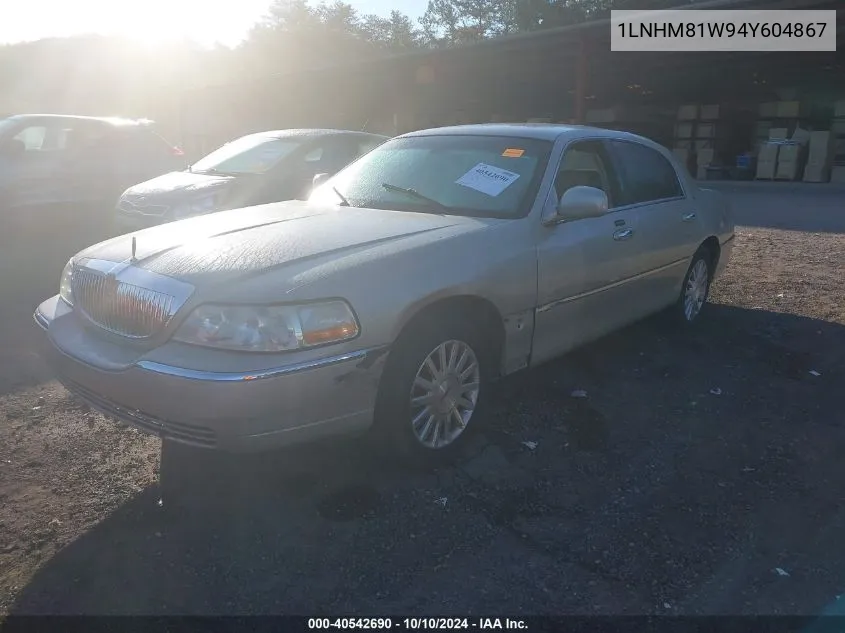 2004 Lincoln Town Car Signature VIN: 1LNHM81W94Y604867 Lot: 40542690