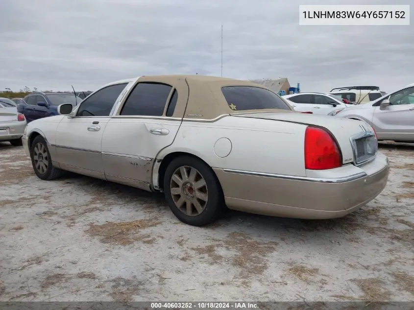 2004 Lincoln Town Car Ultimate VIN: 1LNHM83W64Y657152 Lot: 40603252