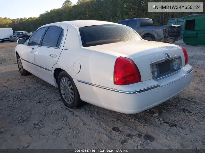 2004 Lincoln Town Car Signature VIN: 1LNHM81W34Y656124 Lot: 40647130