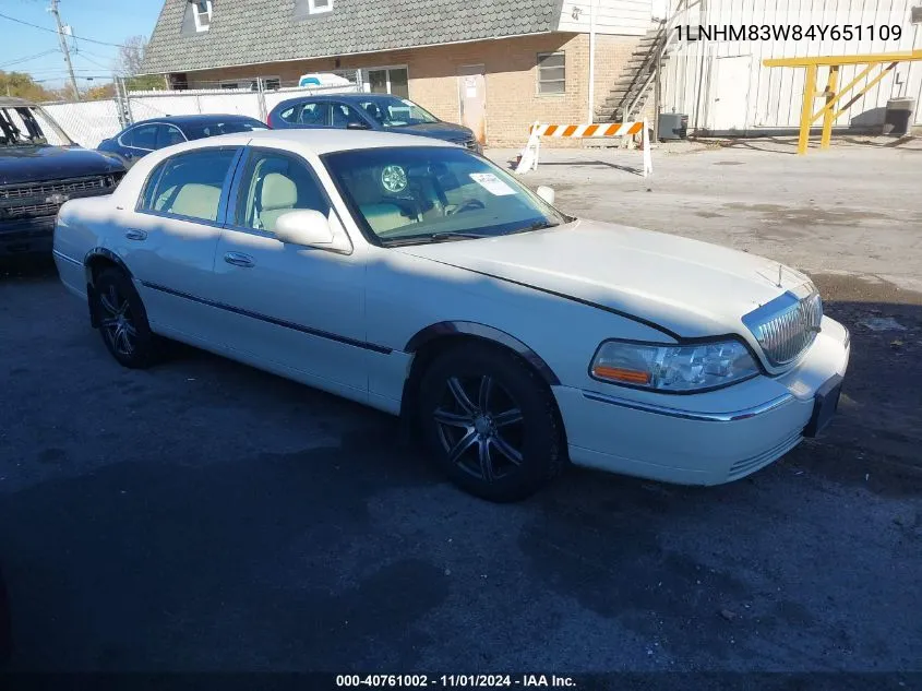 2004 Lincoln Town Car Ultimate VIN: 1LNHM83W84Y651109 Lot: 40761002