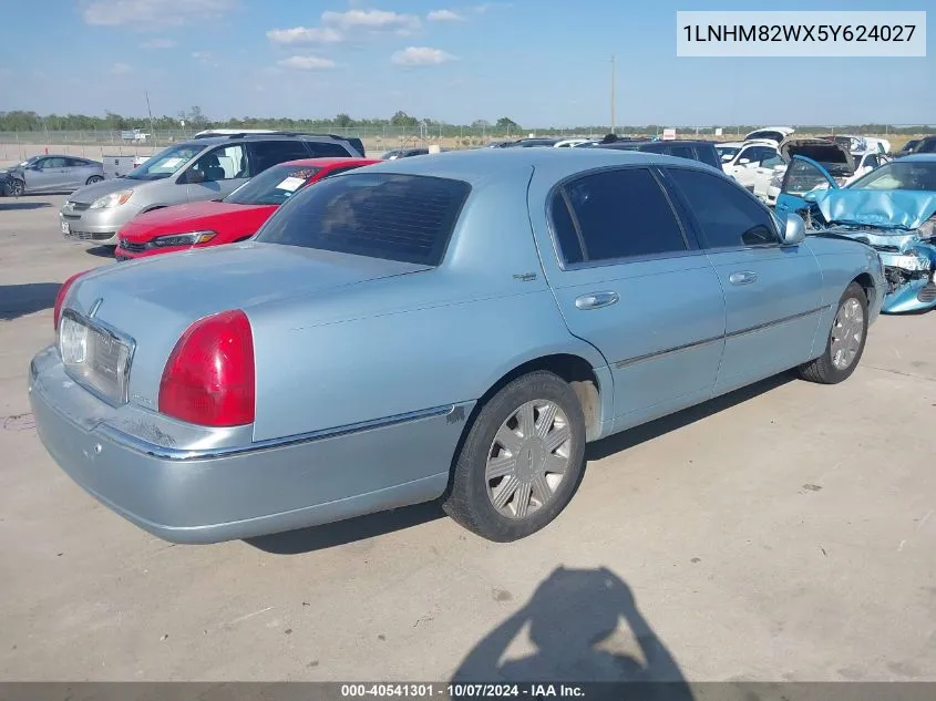 2005 Lincoln Town Car Signature Limited VIN: 1LNHM82WX5Y624027 Lot: 40541301