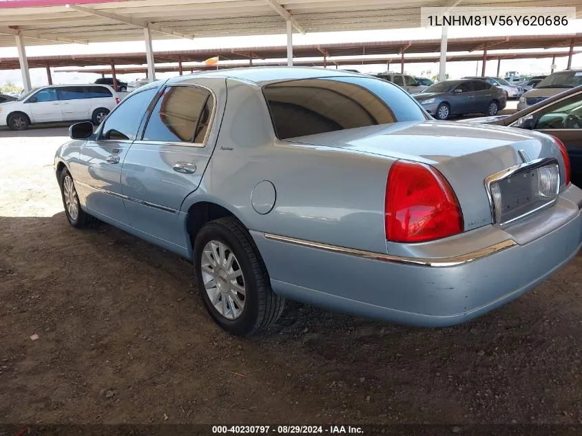 2006 Lincoln Town Car Signature VIN: 1LNHM81V56Y620686 Lot: 40230797