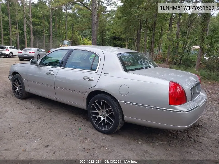 1LNHM81W17Y631629 2007 Lincoln Town Car Signature