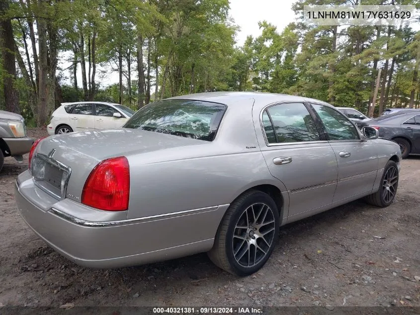 1LNHM81W17Y631629 2007 Lincoln Town Car Signature