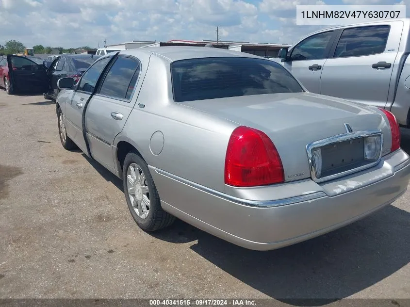 2007 Lincoln Town Car Signature Limited VIN: 1LNHM82V47Y630707 Lot: 40341515