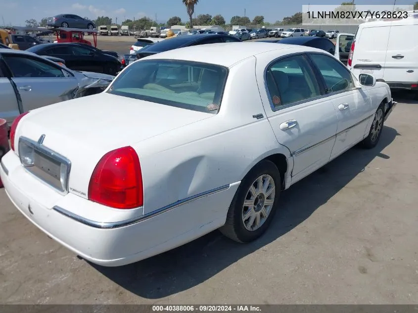 1LNHM82VX7Y628623 2007 Lincoln Town Car Signature Limited