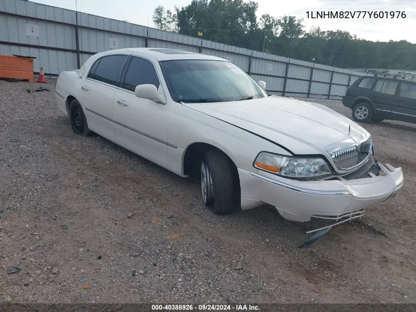 2007 Lincoln Town Car Signature Limited VIN: 1LNHM82V77Y601976 Lot: 40388926