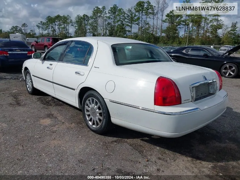 1LNHM81W47Y628837 2007 Lincoln Town Car Signature