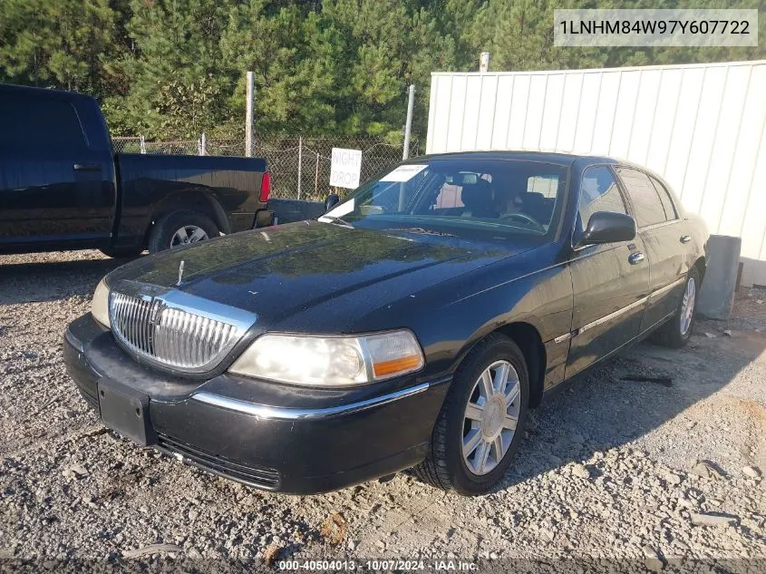 2007 Lincoln Town Car Executive L VIN: 1LNHM84W97Y607722 Lot: 40504013