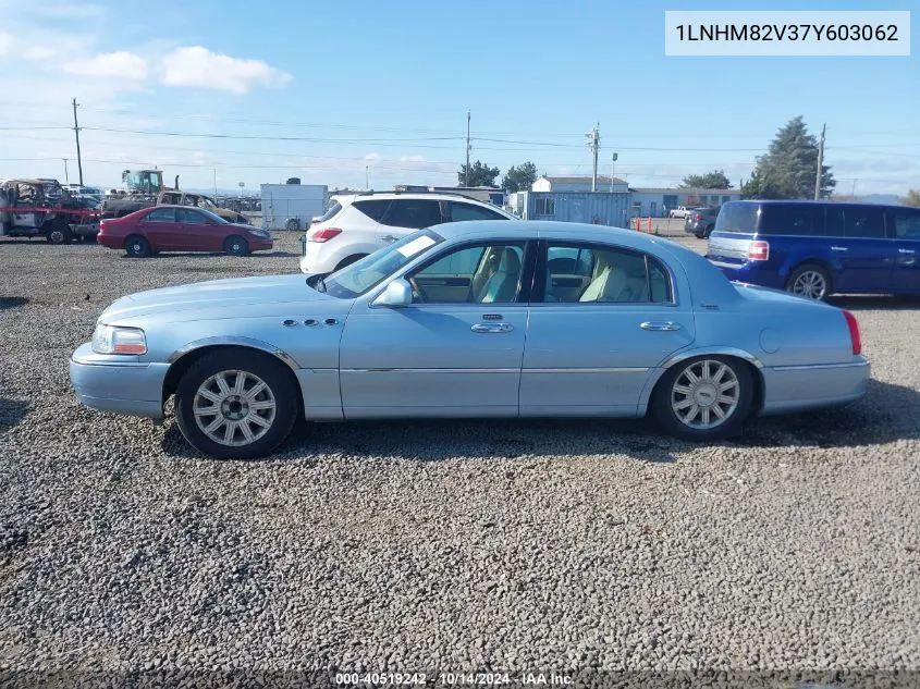 2007 Lincoln Town Car Signature Limited VIN: 1LNHM82V37Y603062 Lot: 40519242