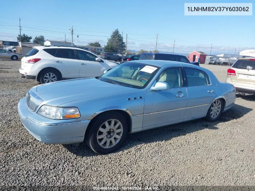 2007 Lincoln Town Car Signature Limited VIN: 1LNHM82V37Y603062 Lot: 40519242