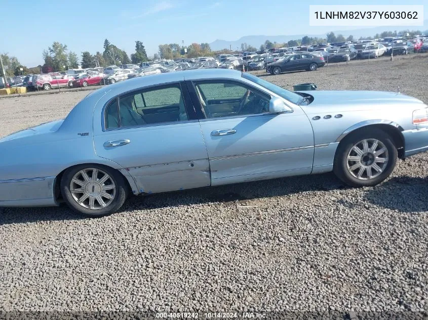 2007 Lincoln Town Car Signature Limited VIN: 1LNHM82V37Y603062 Lot: 40519242