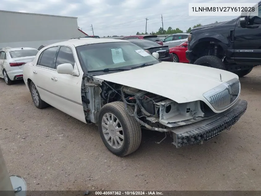 2007 Lincoln Town Car Signature VIN: 1LNHM81V27Y612028 Lot: 40597362