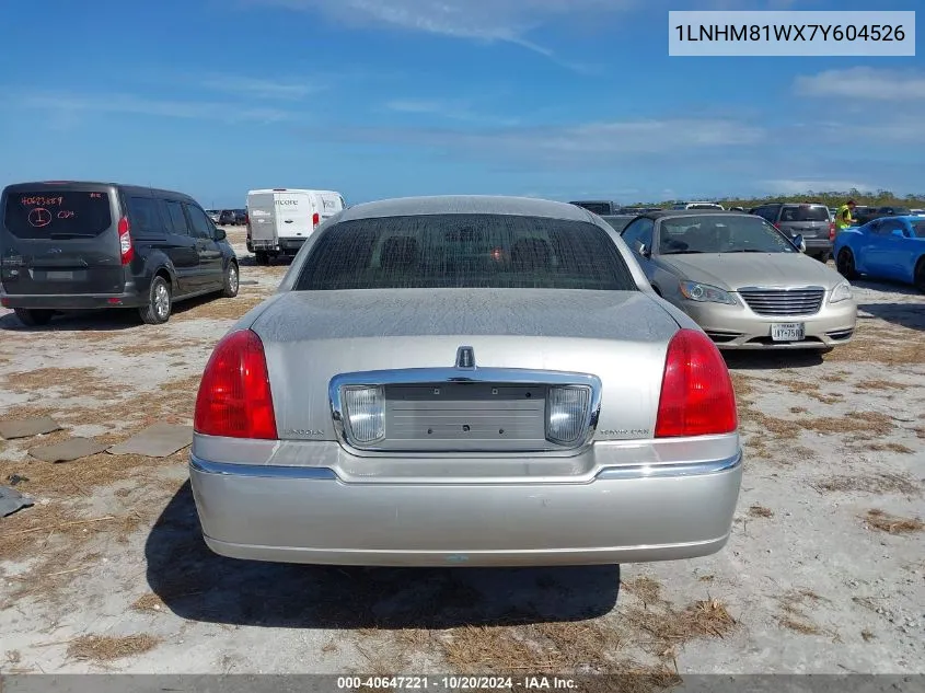 2007 Lincoln Town Car Signature VIN: 1LNHM81WX7Y604526 Lot: 40647221