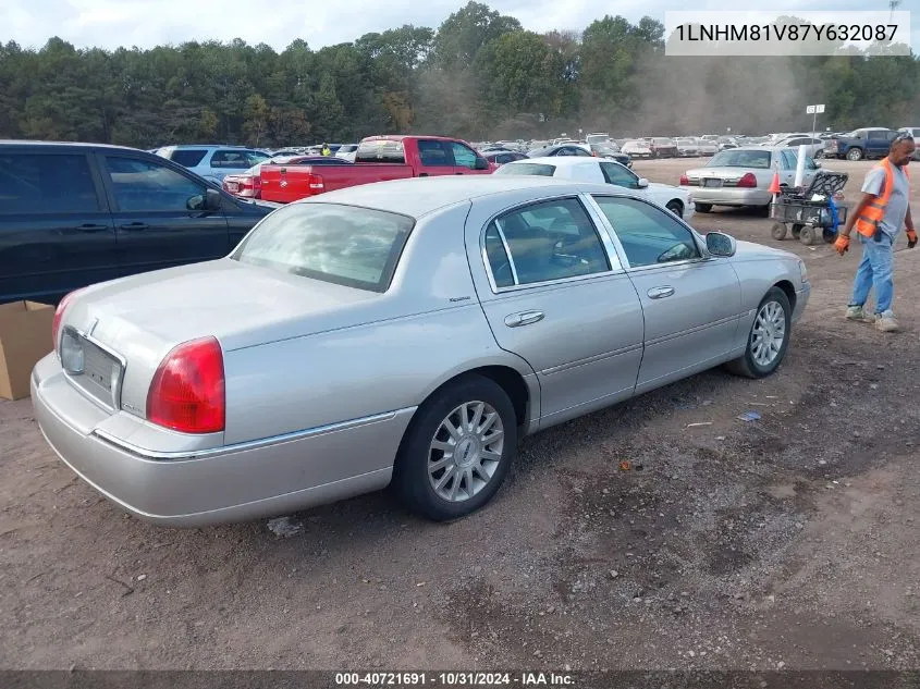 2007 Lincoln Town Car Signature VIN: 1LNHM81V87Y632087 Lot: 40721691