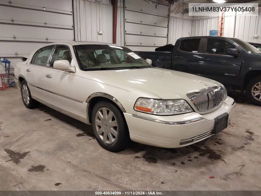 2007 Lincoln Town Car Designer Series VIN: 1LNHM83V37Y605408 Lot: 40834099