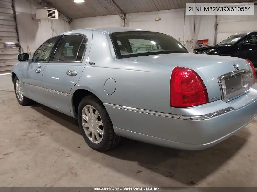 2LNHM82V39X610564 2009 Lincoln Town Car Signature Limited