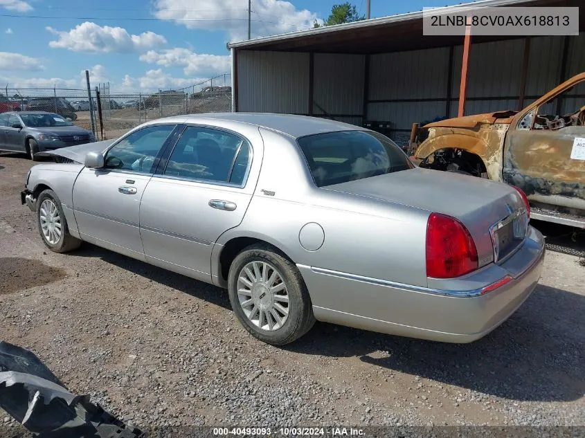 2010 Lincoln Town Car Signature Limited VIN: 2LNBL8CV0AX618813 Lot: 40493093