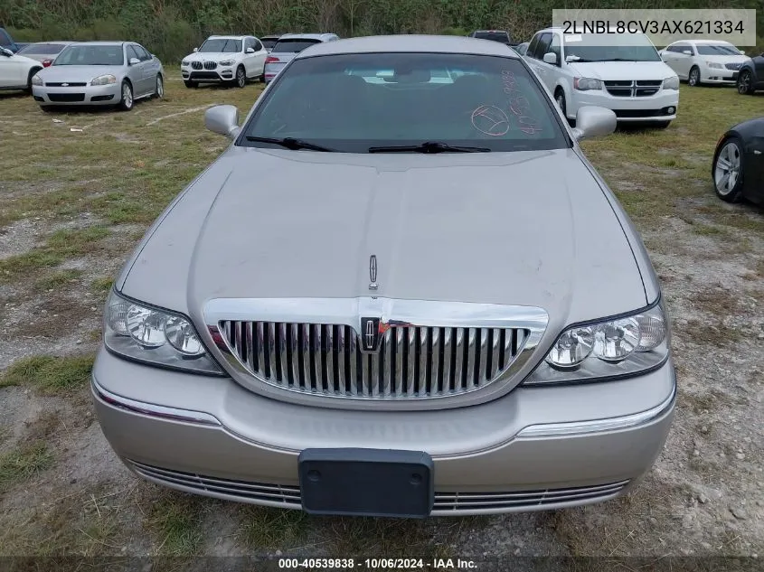 2010 Lincoln Town Car Signature Limited VIN: 2LNBL8CV3AX621334 Lot: 40539838