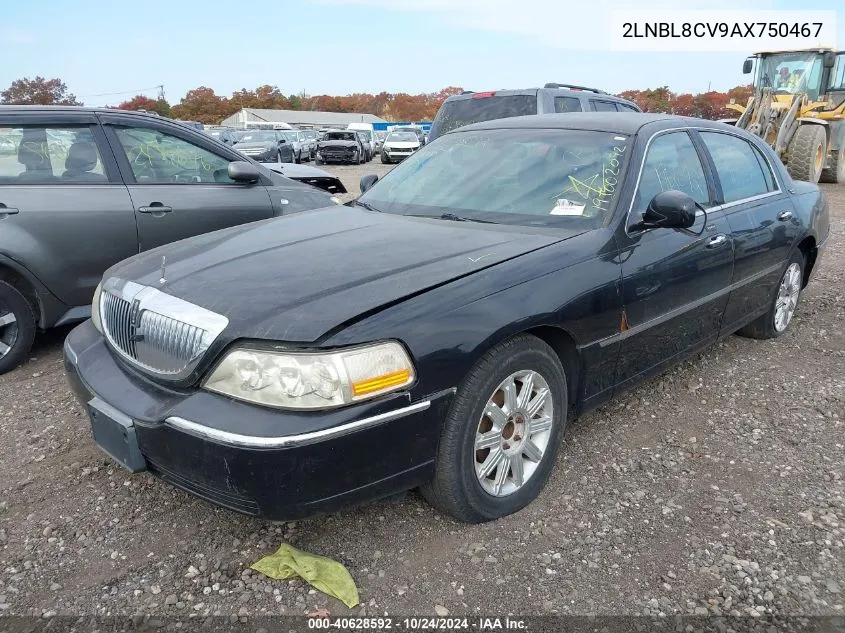 2010 Lincoln Town Car Signature Limited VIN: 2LNBL8CV9AX750467 Lot: 40628592