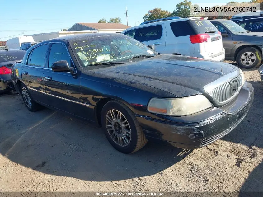 2010 Lincoln Town Car Signature Limited VIN: 2LNBL8CV5AX750742 Lot: 40647922