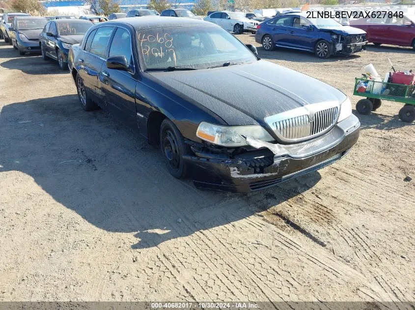 2010 Lincoln Town Car Executive L VIN: 2LNBL8EV2AX627848 Lot: 40682017