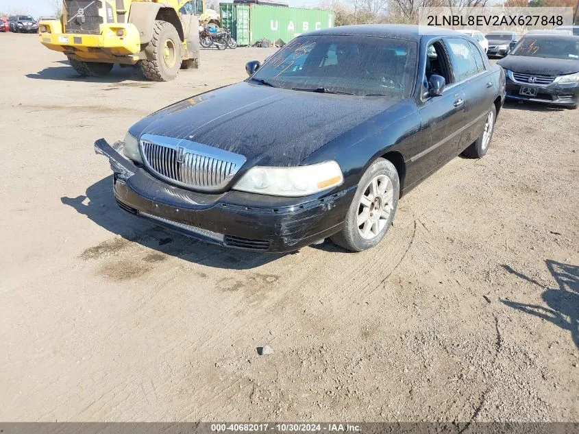 2010 Lincoln Town Car Executive L VIN: 2LNBL8EV2AX627848 Lot: 40682017