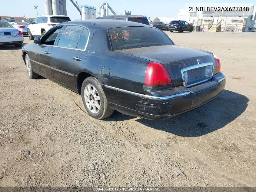 2010 Lincoln Town Car Executive L VIN: 2LNBL8EV2AX627848 Lot: 40682017