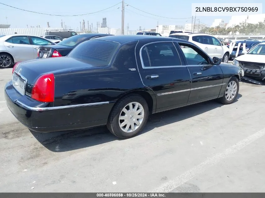 2011 Lincoln Town Car Signature Limited VIN: 2LNBL8CV9BX750969 Lot: 40706059