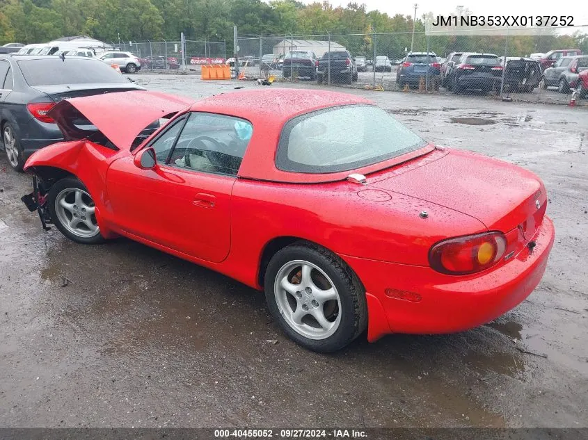 1999 Mazda Mx-5 Miata Leather Pkg/Popular Equipment Pkg/Sports Pkg/Touring Pkg VIN: JM1NB353XX0137252 Lot: 40455052