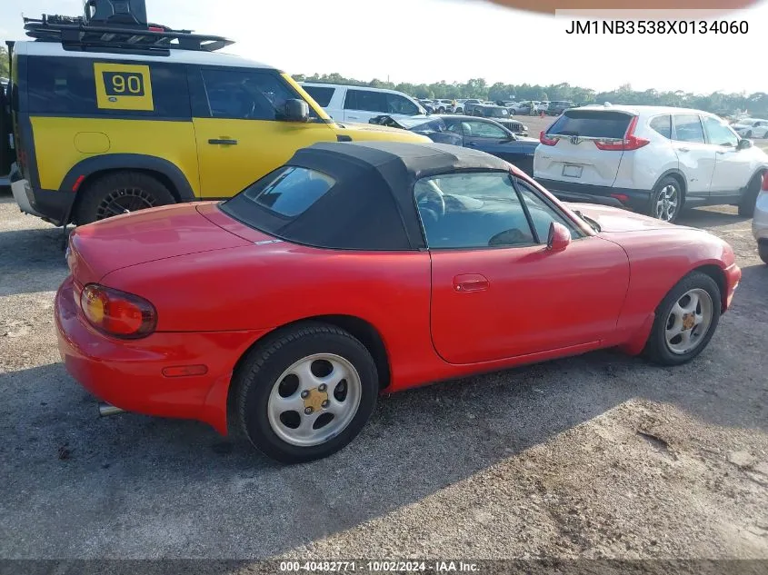 1999 Mazda Mx-5 Miata Leather Pkg/Popular Equipment Pkg/Sports Pkg/Touring Pkg VIN: JM1NB3538X0134060 Lot: 40482771