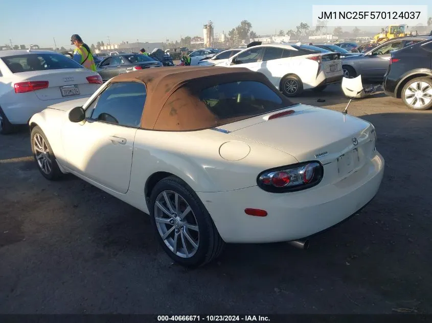 2007 Mazda Mx-5 Grand Touring VIN: JM1NC25F570124037 Lot: 40666671