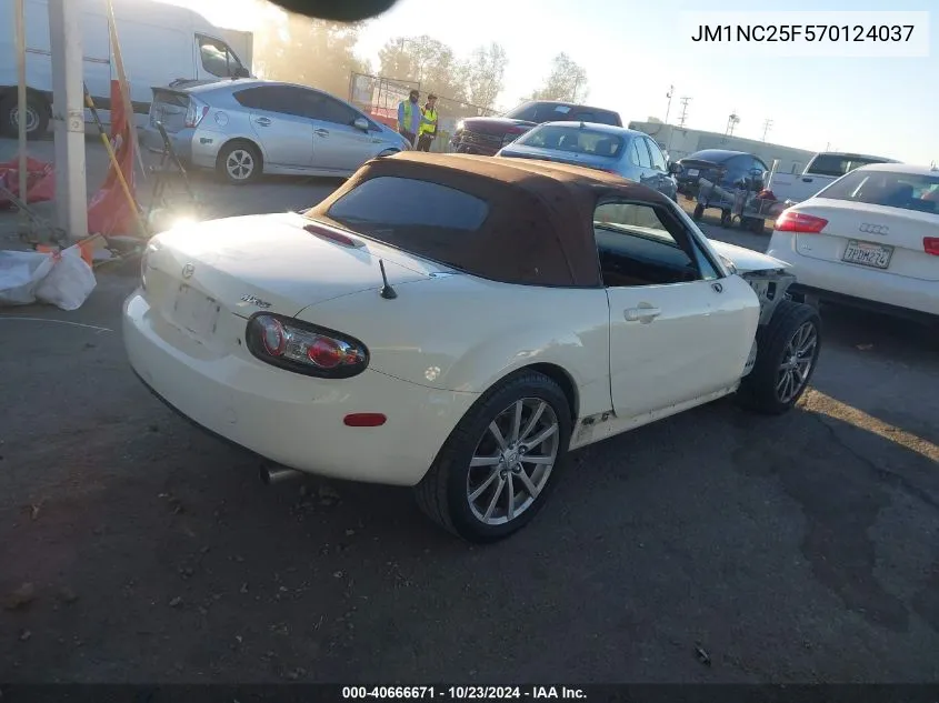 2007 Mazda Mx-5 Grand Touring VIN: JM1NC25F570124037 Lot: 40666671