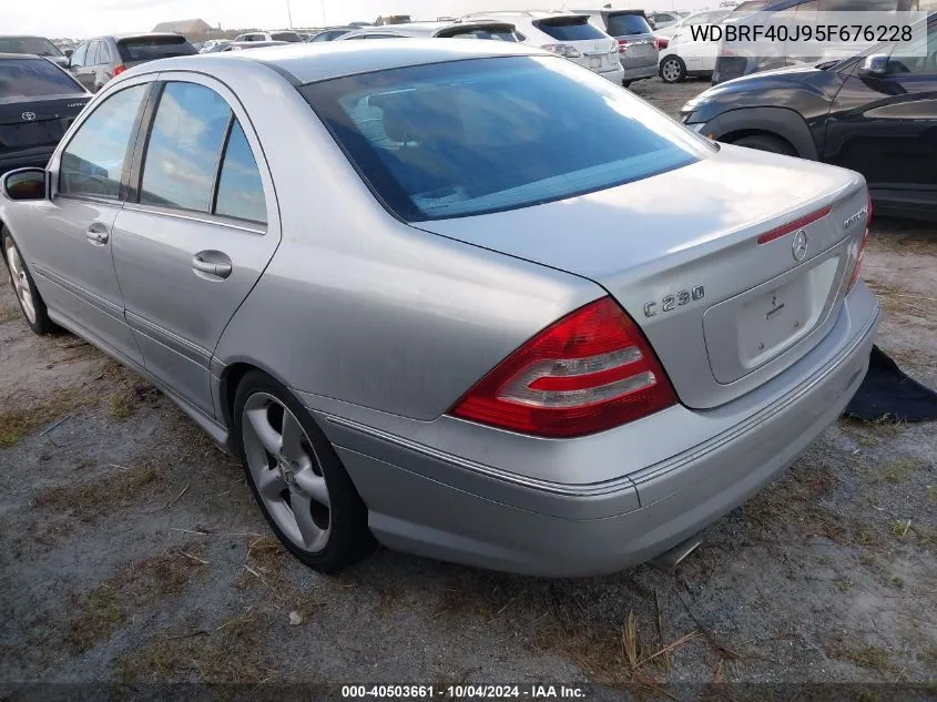 2005 Mercedes-Benz C 230 Kompressor Sport VIN: WDBRF40J95F676228 Lot: 40503661