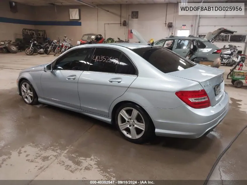 2013 Mercedes-Benz C 300 Luxury 4Matic/Sport 4Matic VIN: WDDGF8AB1DG025956 Lot: 40352547