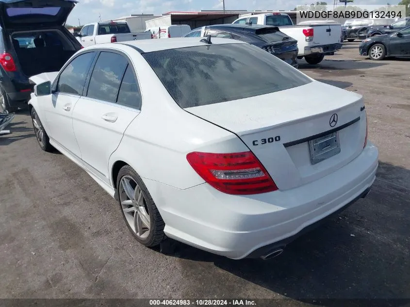 2013 Mercedes-Benz C 300 Luxury 4Matic/Sport 4Matic VIN: WDDGF8AB9DG132494 Lot: 40624983