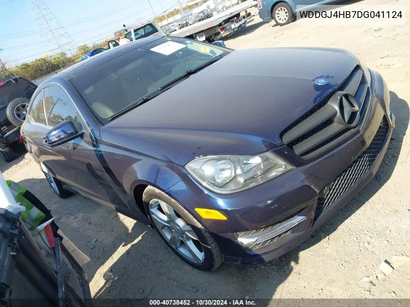 2013 Mercedes-Benz C 250 VIN: WDDGJ4HB7DG041124 Lot: 40738452