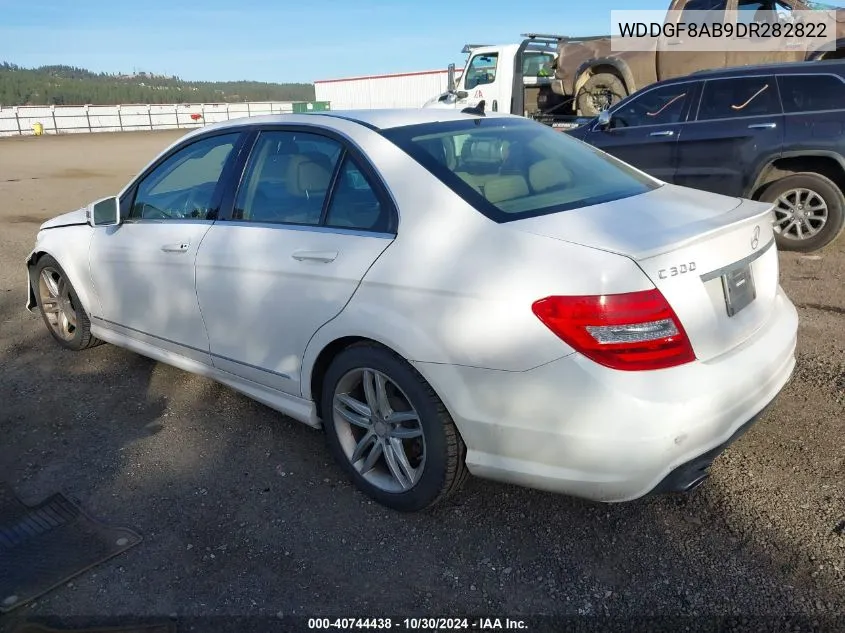 2013 Mercedes-Benz C 300 Luxury 4Matic/Sport 4Matic VIN: WDDGF8AB9DR282822 Lot: 40744438