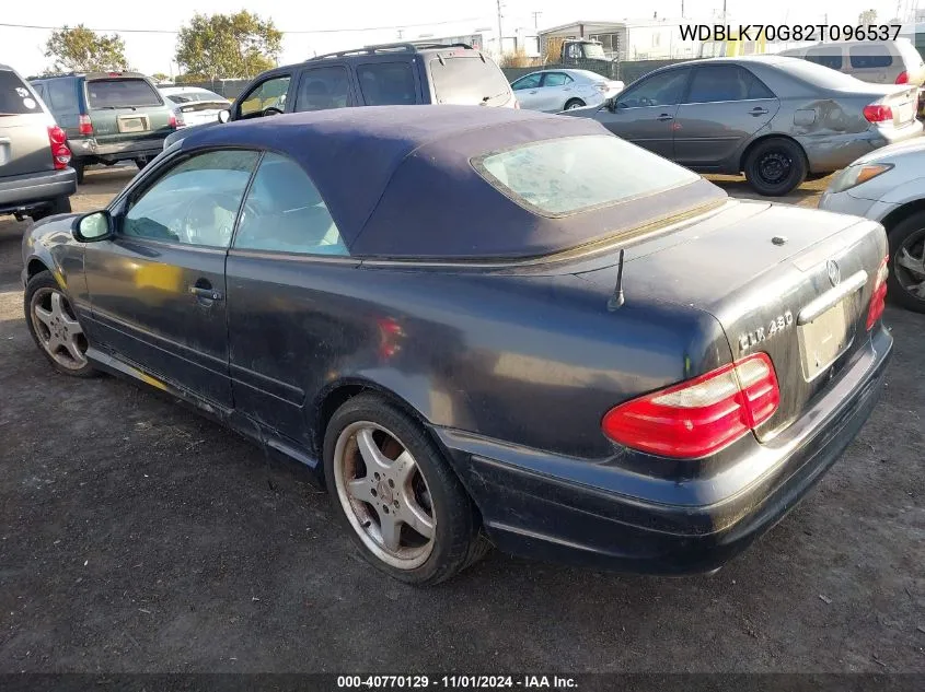 2002 Mercedes-Benz Clk-Class Base (A5) VIN: WDBLK70G82T096537 Lot: 40770129