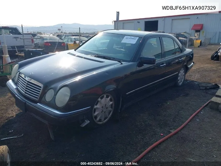 1999 Mercedes-Benz E 320 VIN: WDBJF65H1XA907329 Lot: 40243682