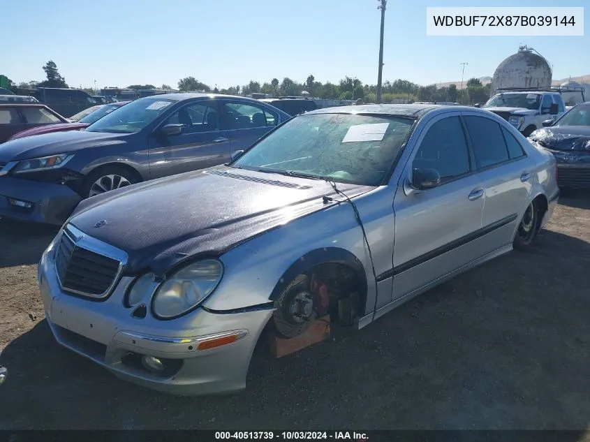 2007 Mercedes-Benz E 550 VIN: WDBUF72X87B039144 Lot: 40513739