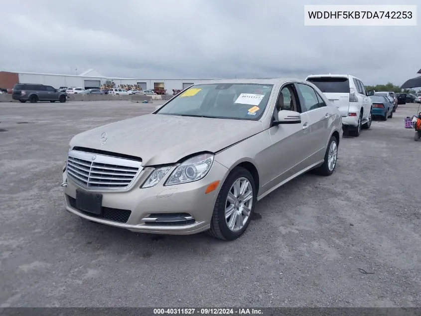 2013 Mercedes-Benz E 350 VIN: WDDHF5KB7DA742253 Lot: 40311527