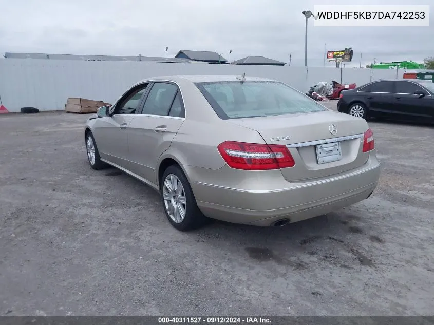 2013 Mercedes-Benz E 350 VIN: WDDHF5KB7DA742253 Lot: 40311527