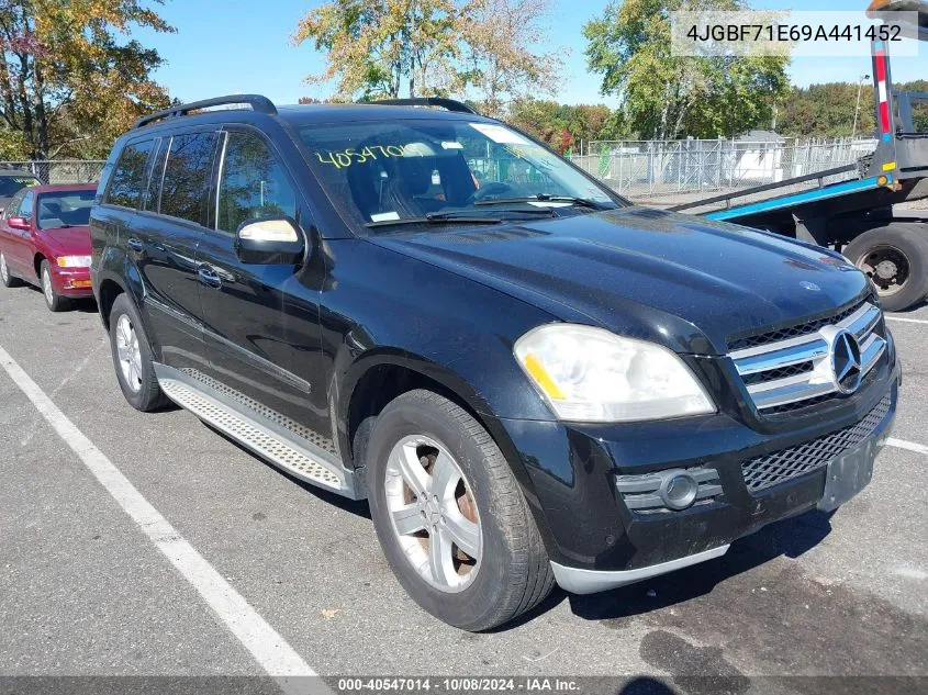 2009 Mercedes-Benz Gl 450 4Matic VIN: 4JGBF71E69A441452 Lot: 40547014