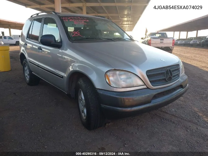 1999 Mercedes-Benz Ml 320 VIN: 4JGAB54E5XA074029 Lot: 40295316