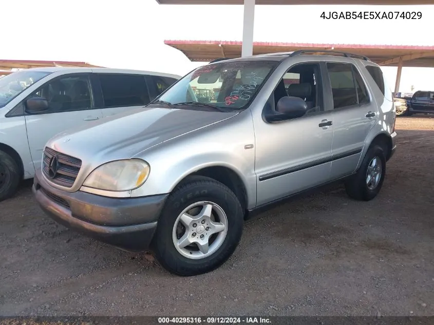 1999 Mercedes-Benz Ml 320 VIN: 4JGAB54E5XA074029 Lot: 40295316