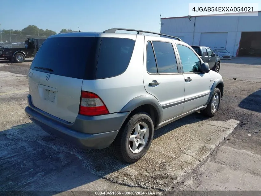 1999 Mercedes-Benz Ml 320 VIN: 4JGAB54EXXA054021 Lot: 40451556