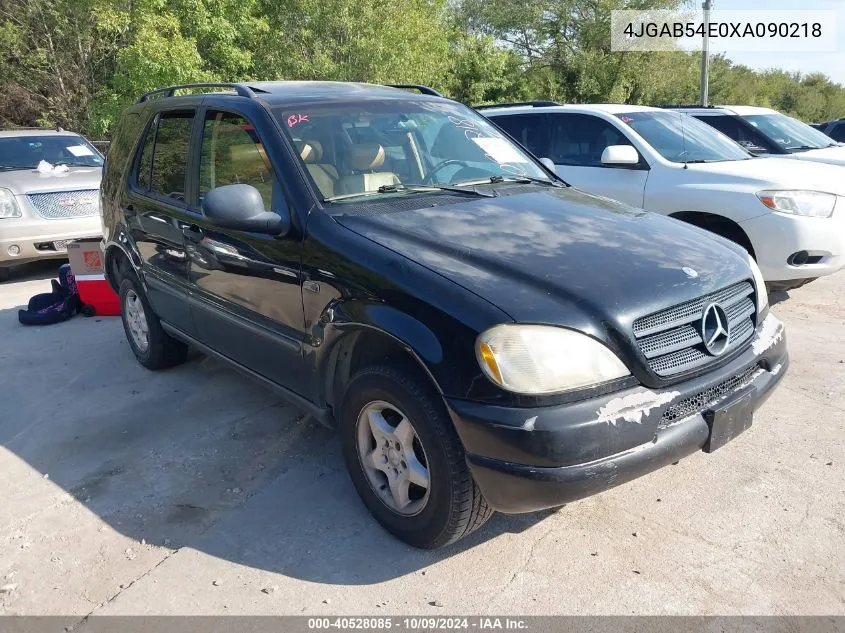 1999 Mercedes-Benz Ml 320 VIN: 4JGAB54E0XA090218 Lot: 40528085