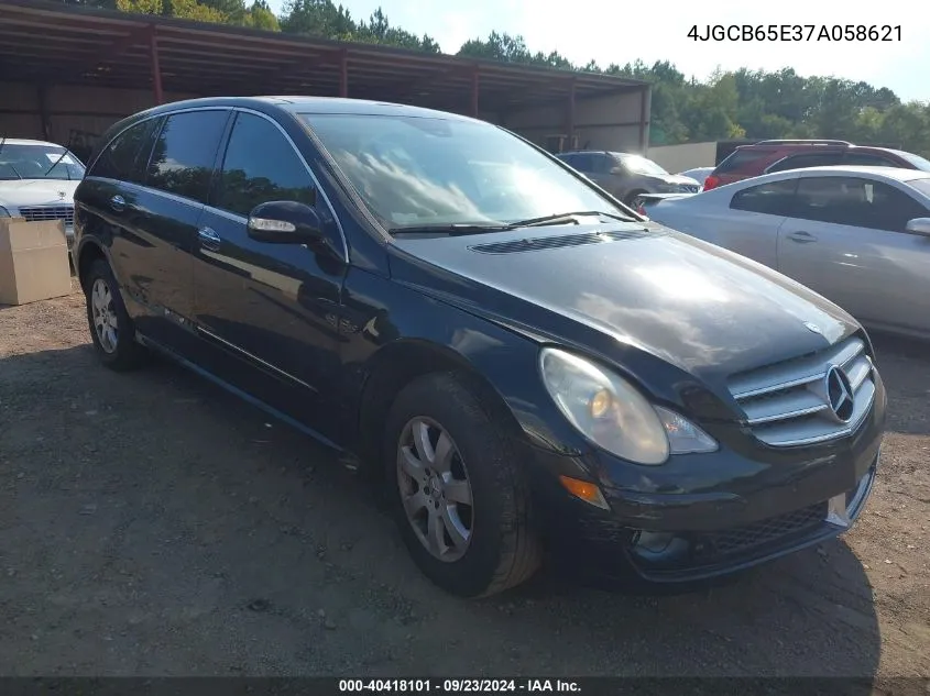 2007 Mercedes-Benz R 350 4Matic VIN: 4JGCB65E37A058621 Lot: 40418101